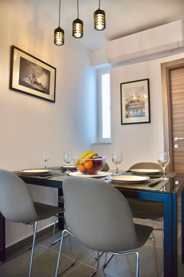 Bright & Modern 2-Bedroom, 4Th Floor Apartment In Gzira, Malta Ngoại thất bức ảnh