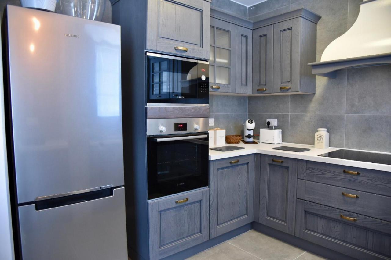 Bright & Modern 2-Bedroom, 4Th Floor Apartment In Gzira, Malta Ngoại thất bức ảnh