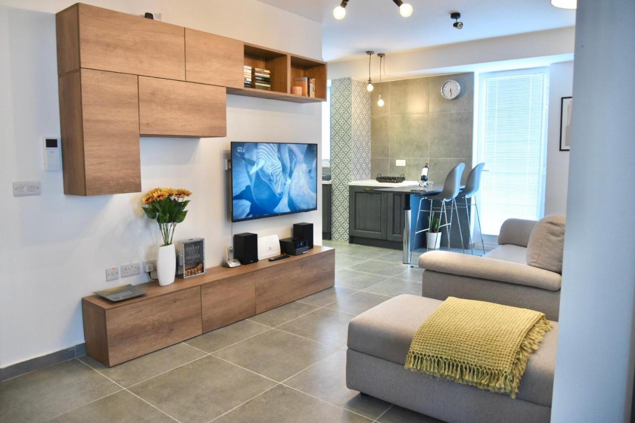 Bright & Modern 2-Bedroom, 4Th Floor Apartment In Gzira, Malta Ngoại thất bức ảnh