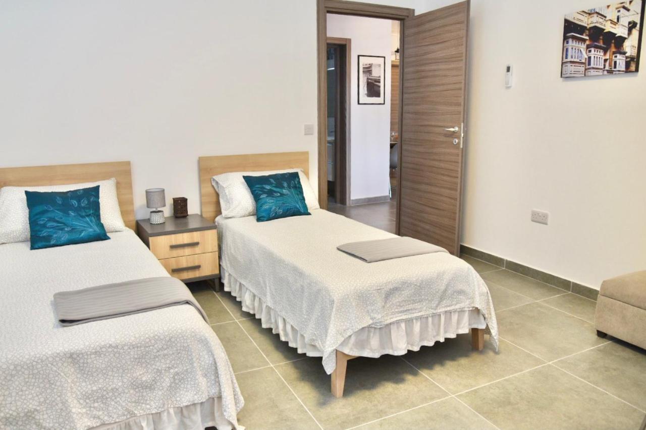 Bright & Modern 2-Bedroom, 4Th Floor Apartment In Gzira, Malta Ngoại thất bức ảnh